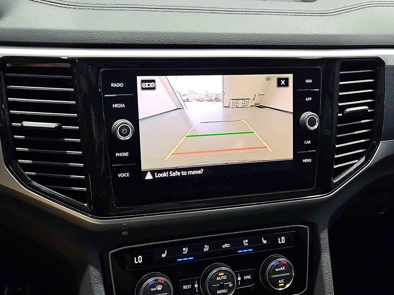 2022 Volkswagen Atlas 3.6L V6 SEL Premium R-Line Oryx White Pearl at Bobby Duby Motors