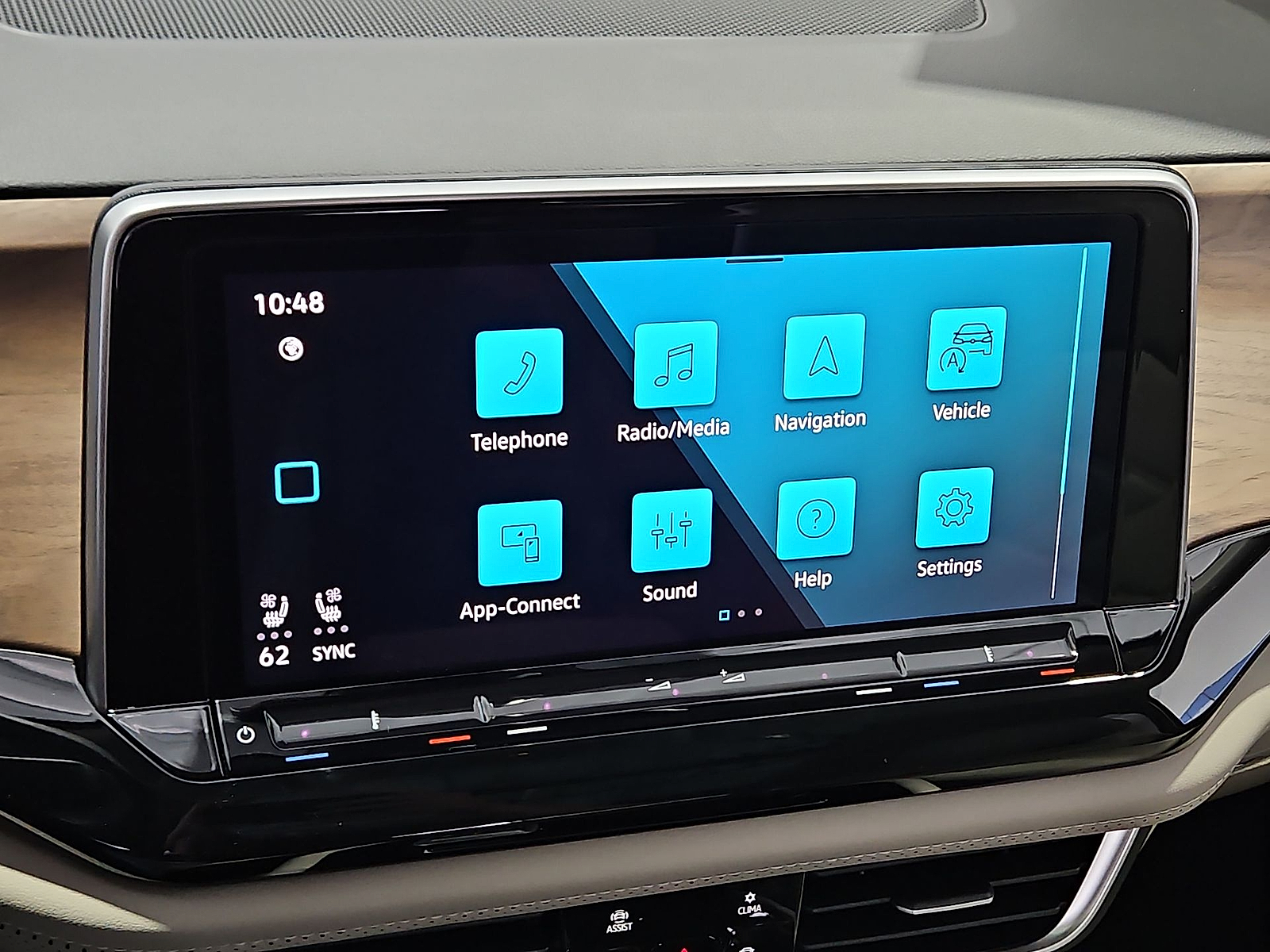 2026 Volkswagen Atlas photo 19 of 22
