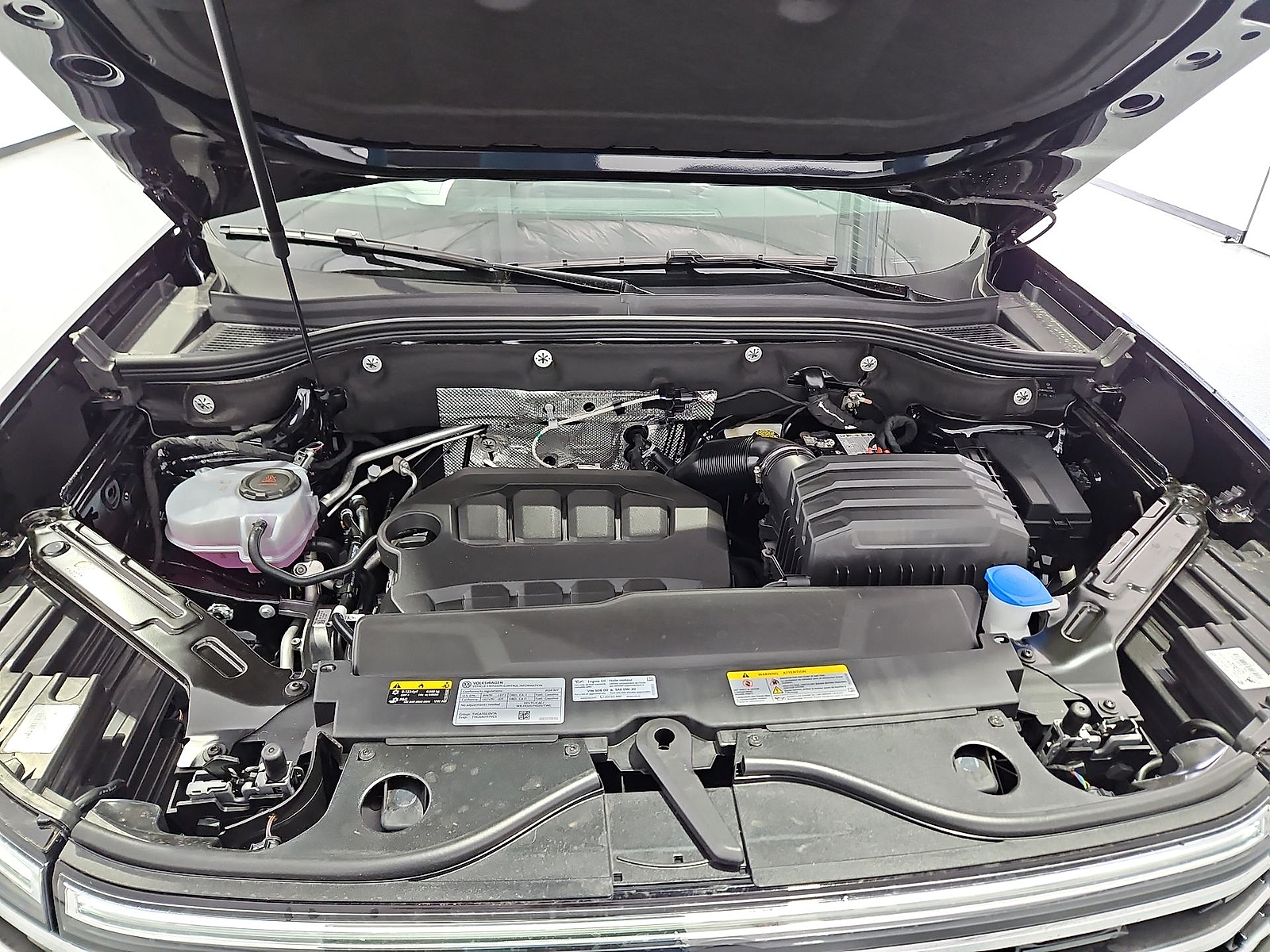 2026 Volkswagen Atlas photo 10 of 22