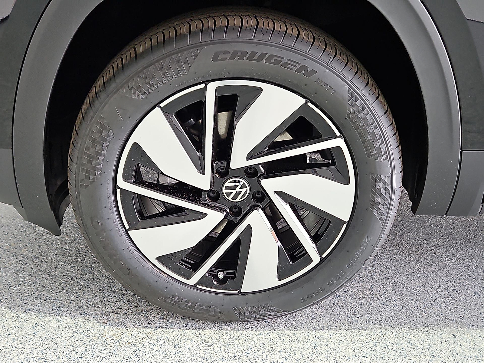 2026 Volkswagen Atlas photo 11 of 22