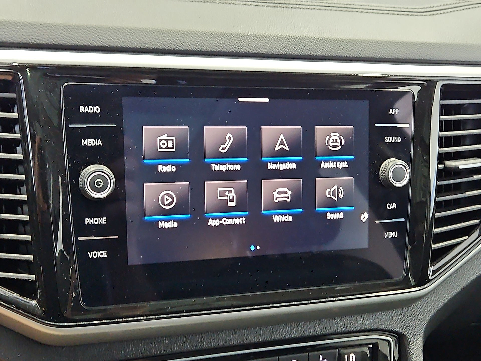 2023 Volkswagen Atlas 2.0T SE w/Technology Platinum Gray Metallic at Street VW of Amarillo