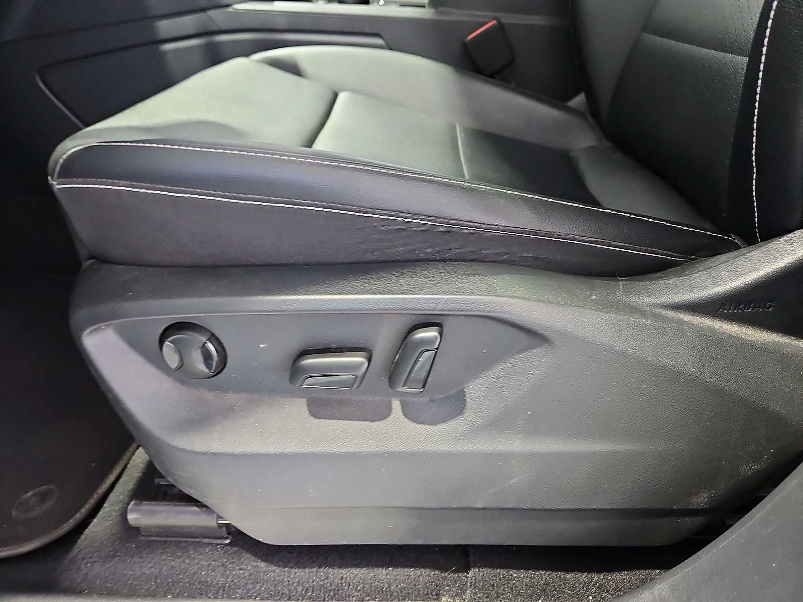 2023 Volkswagen Atlas 2.0T SE w/Technology Platinum Gray Metallic at Street VW of Amarillo