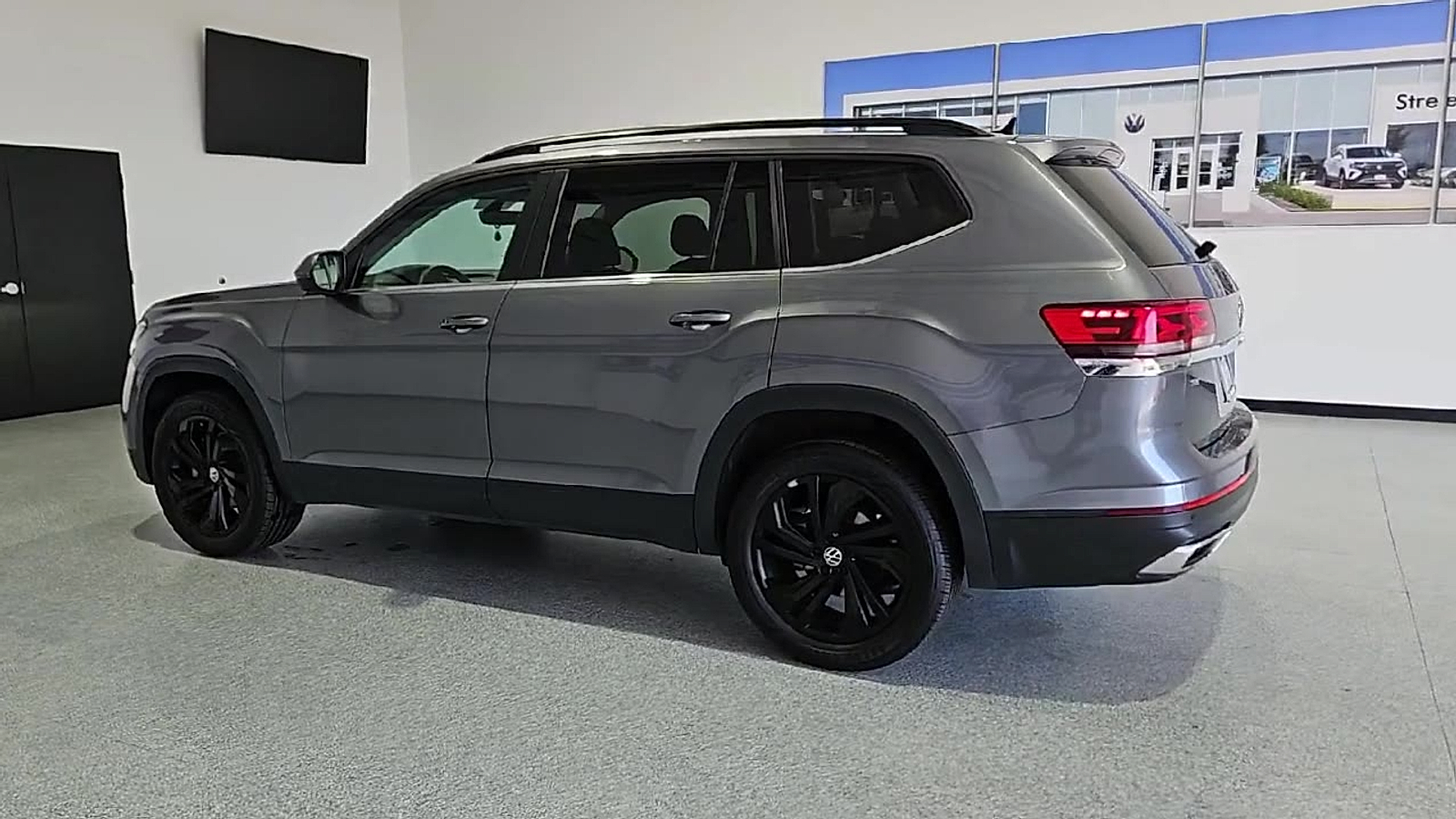 2023 Volkswagen Atlas 2.0T SE w/Technology - 5