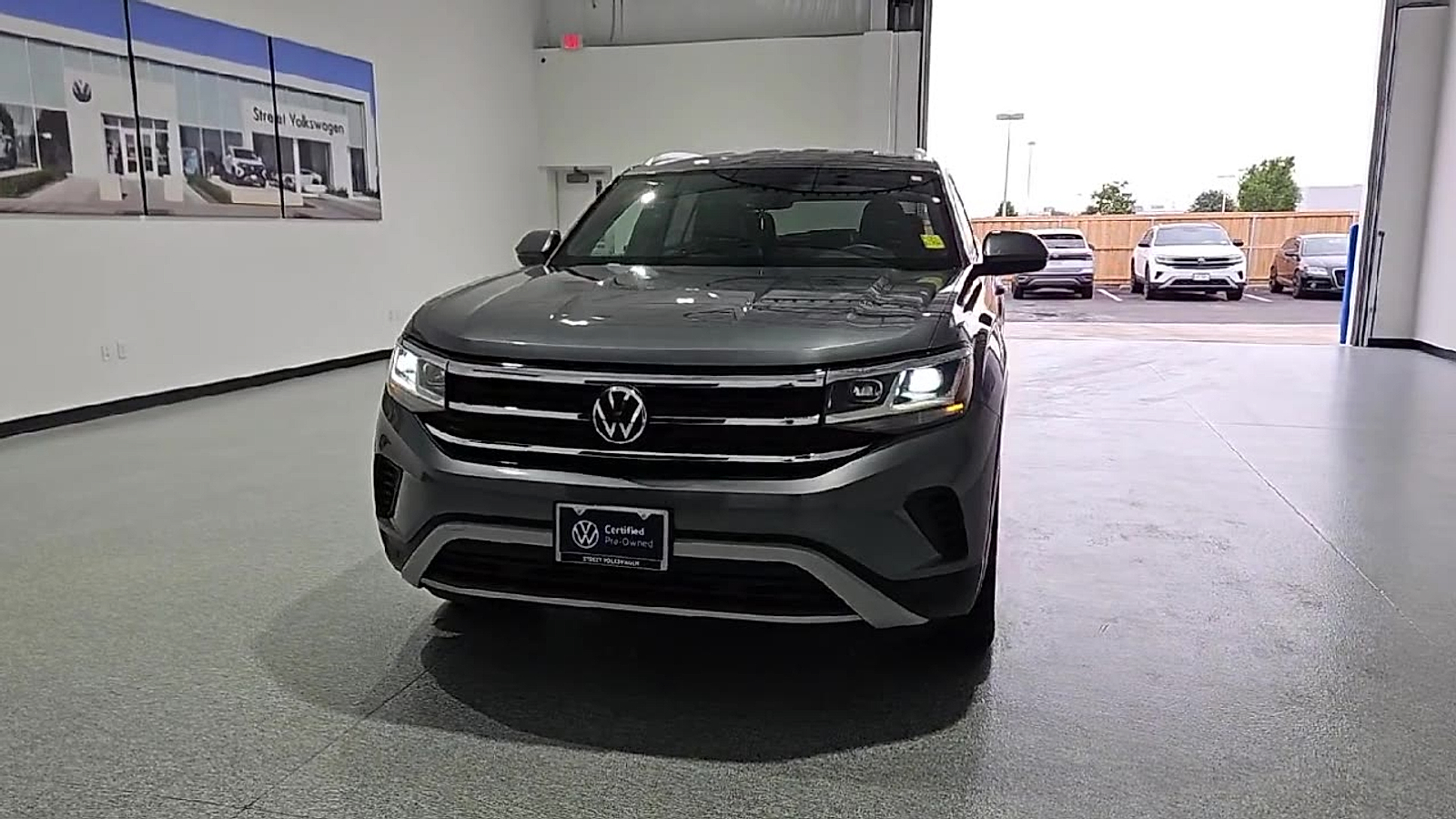2023 Volkswagen Atlas Cross Sport 3.6L V6 SE w/Technology - 2