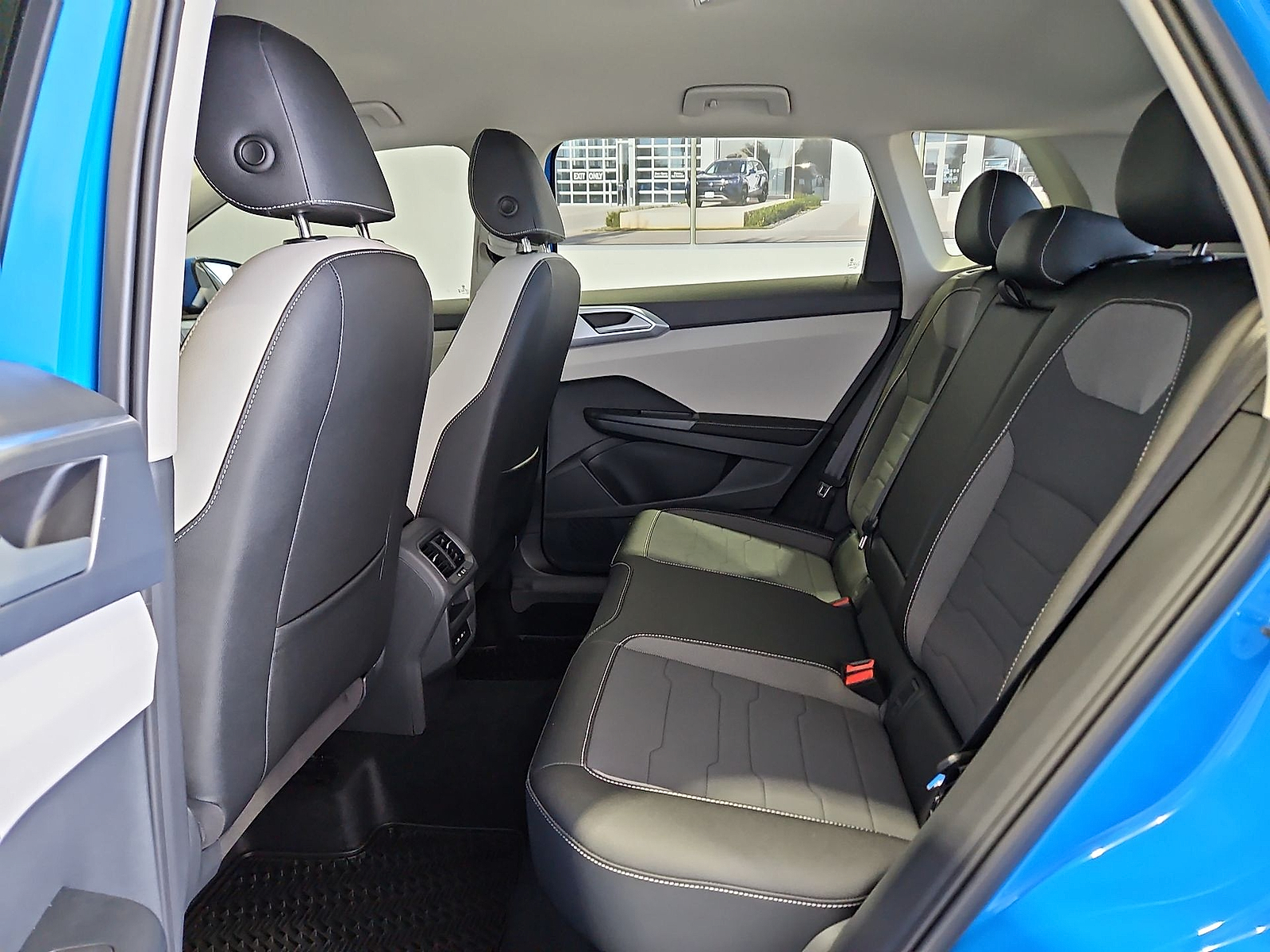 2026 Volkswagen Taos SE Cornflower Blue at Street VW of Amarillo