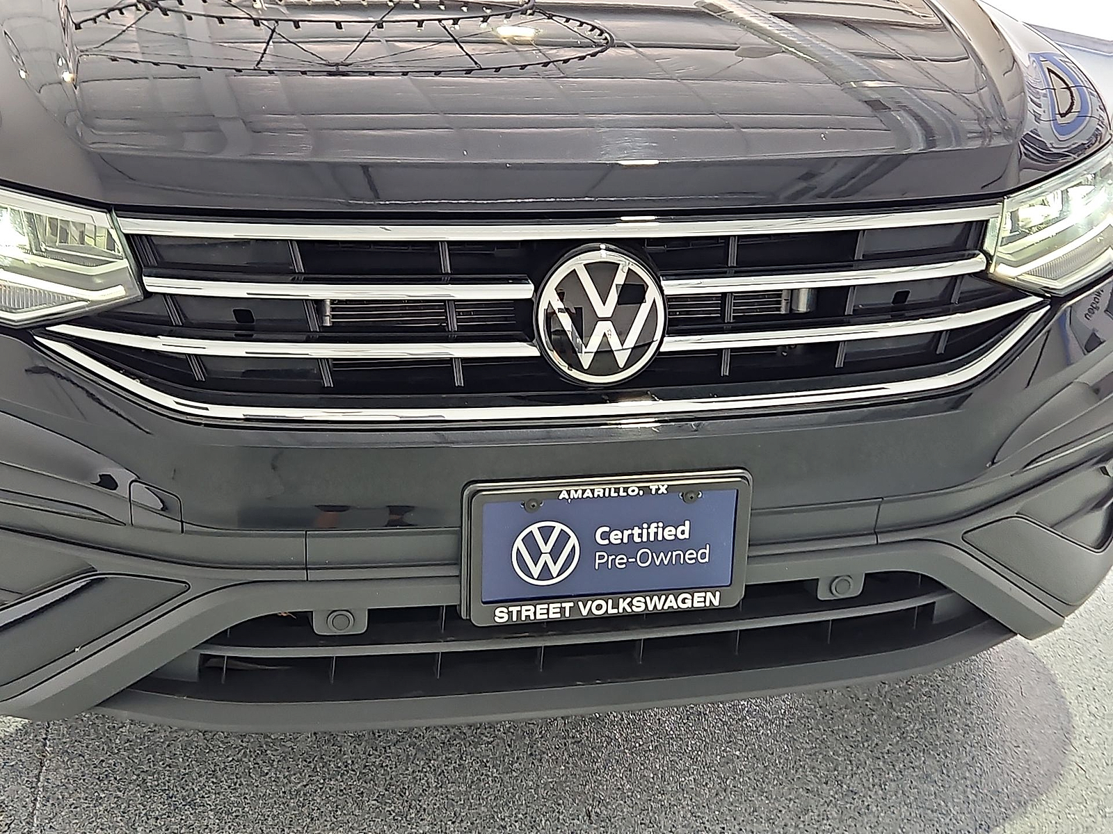 2023 Volkswagen Tiguan 2.0T SE - 9