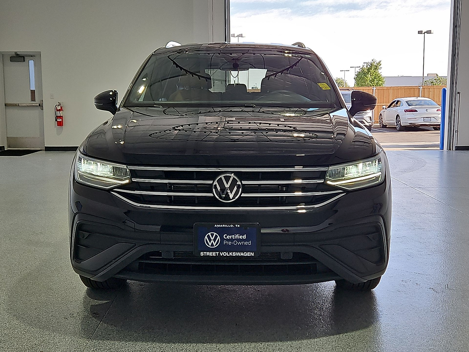 2023 Volkswagen Tiguan 2.0T SE - 2