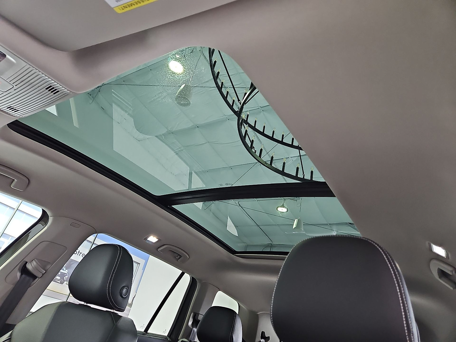 2026 Volkswagen Atlas photo 17 of 22