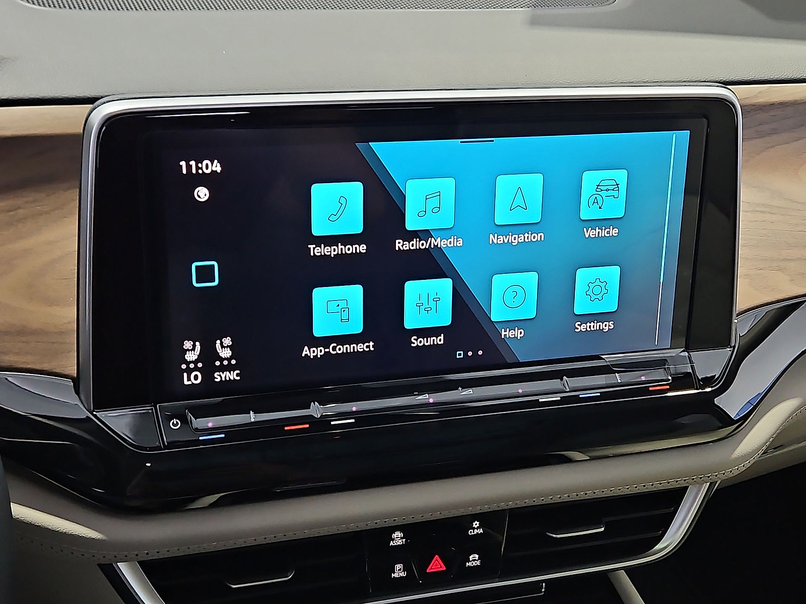 2026 Volkswagen Atlas photo 19 of 22