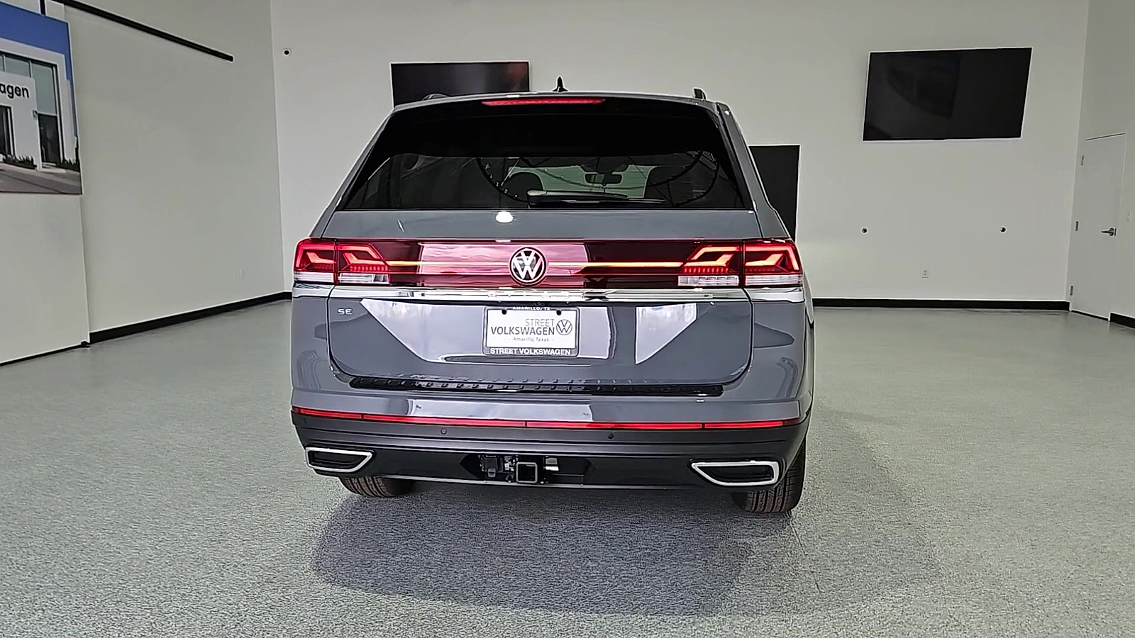 2026 Volkswagen Atlas photo 7 of 22