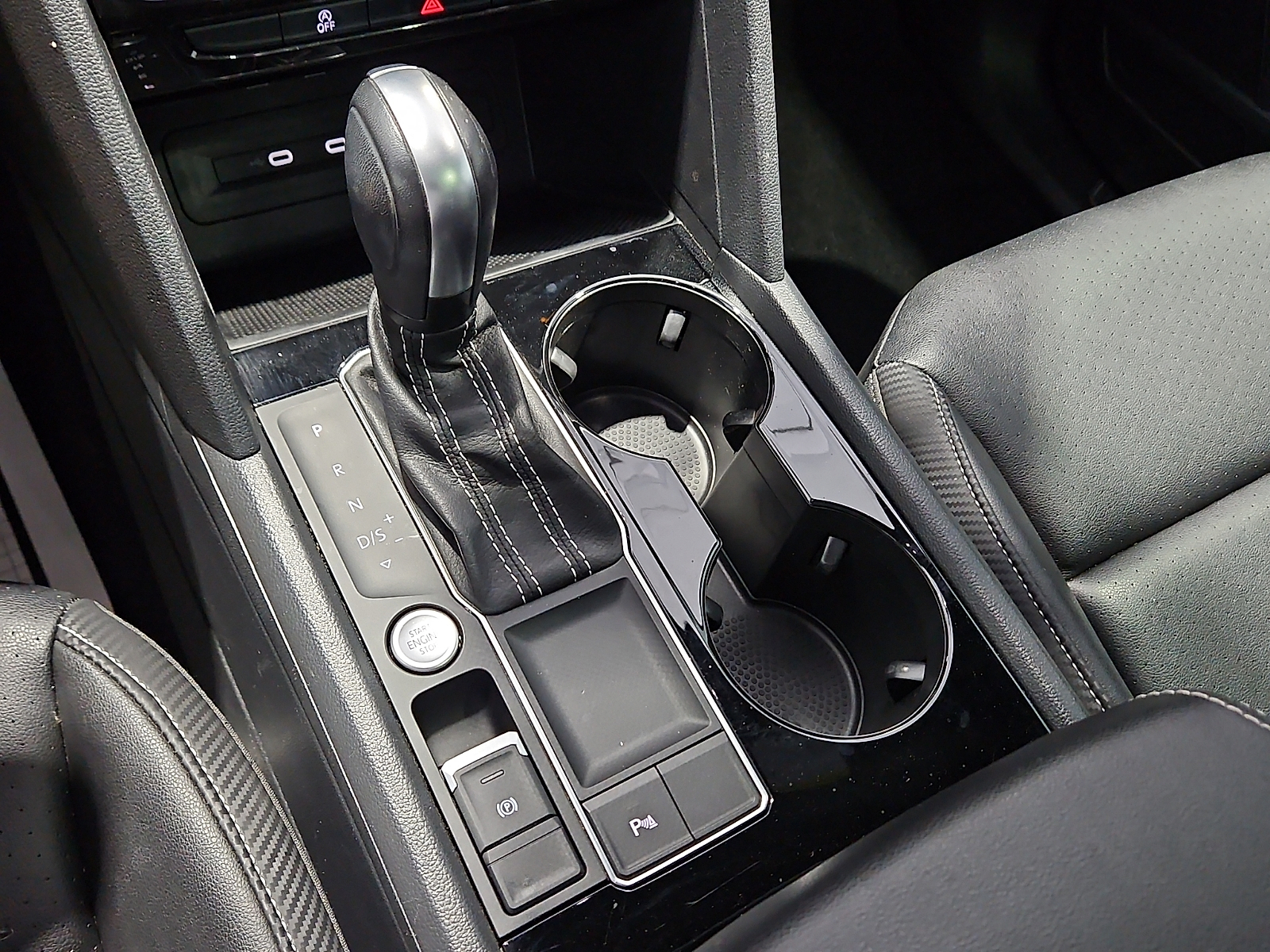 2023 Volkswagen Atlas Cross Sport 3.6L V6 SE w/Technology Deep Black at Street VW of Amarillo