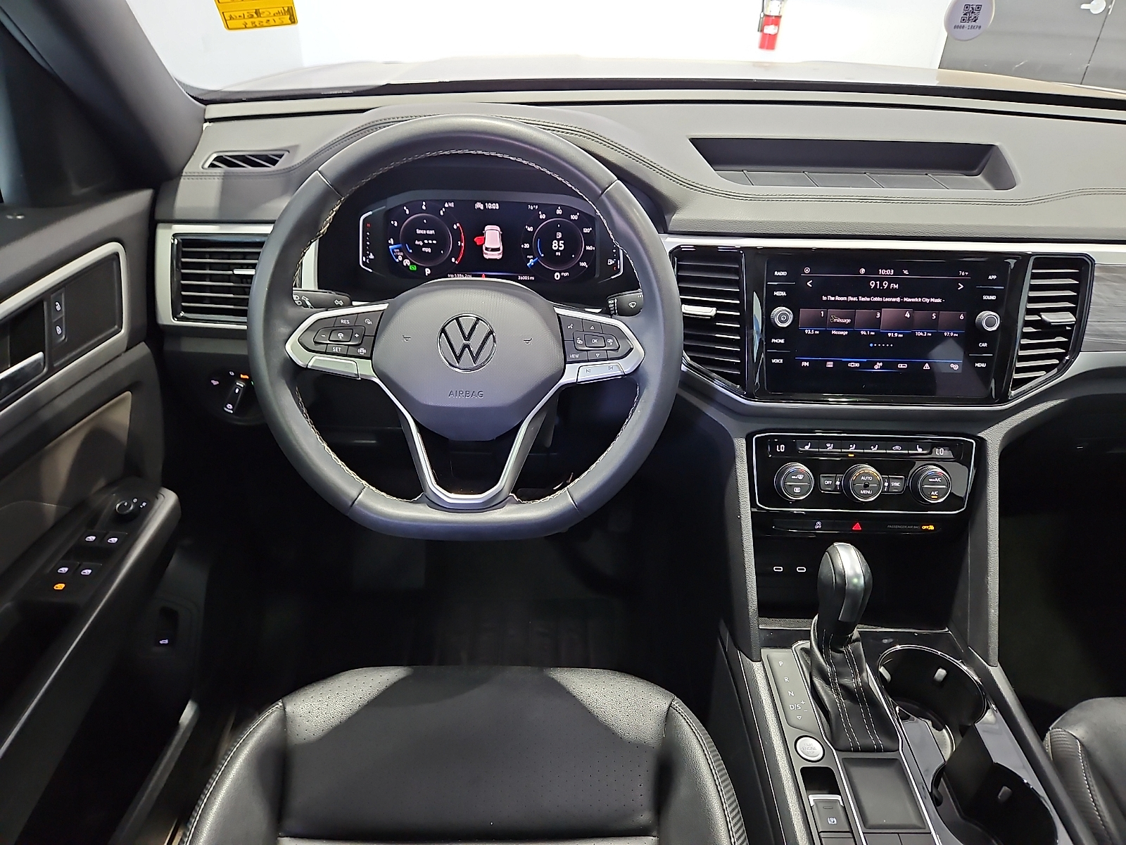 2023 Volkswagen Atlas Cross Sport 3.6L V6 SE w/Technology - 9
