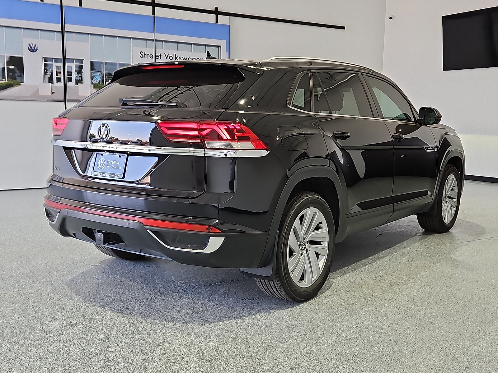 2023 Volkswagen Atlas Cross Sport 3.6L V6 SE w/Technology - 2