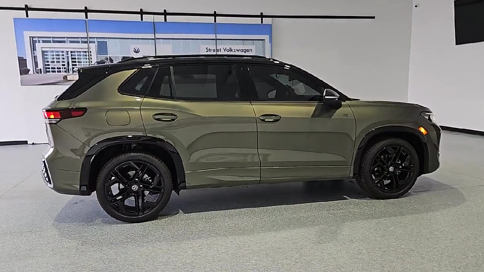 2026 Volkswagen Tiguan SE R-Line Black Avocado Green w/Deep Black Roof at Street VW of Amarillo