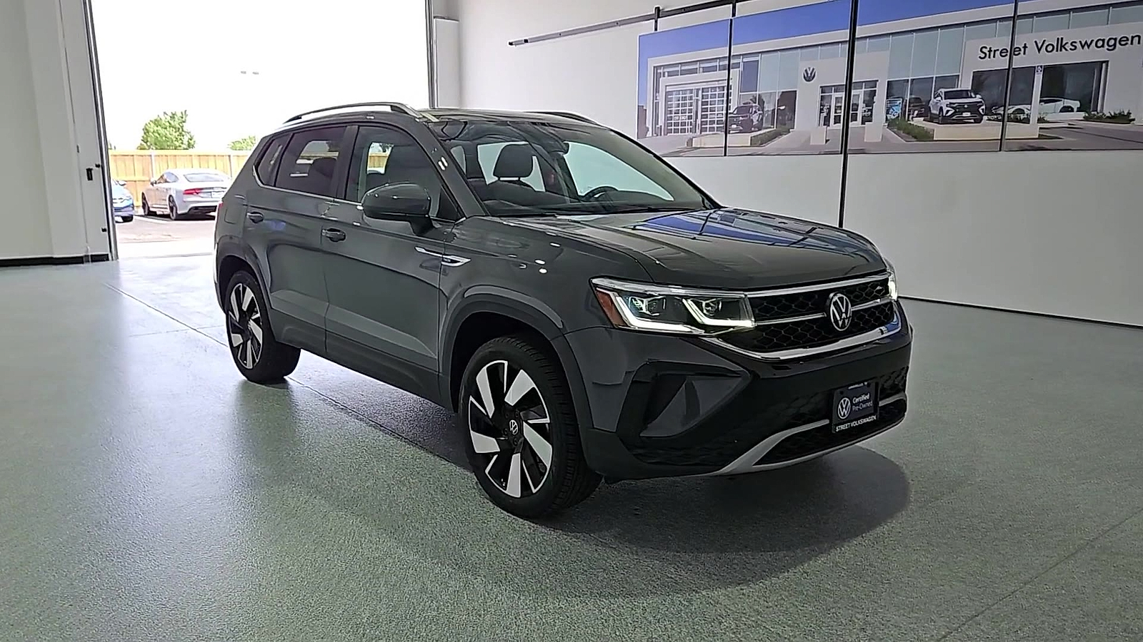 2024 Volkswagen Taos 1.5T SEL - 1