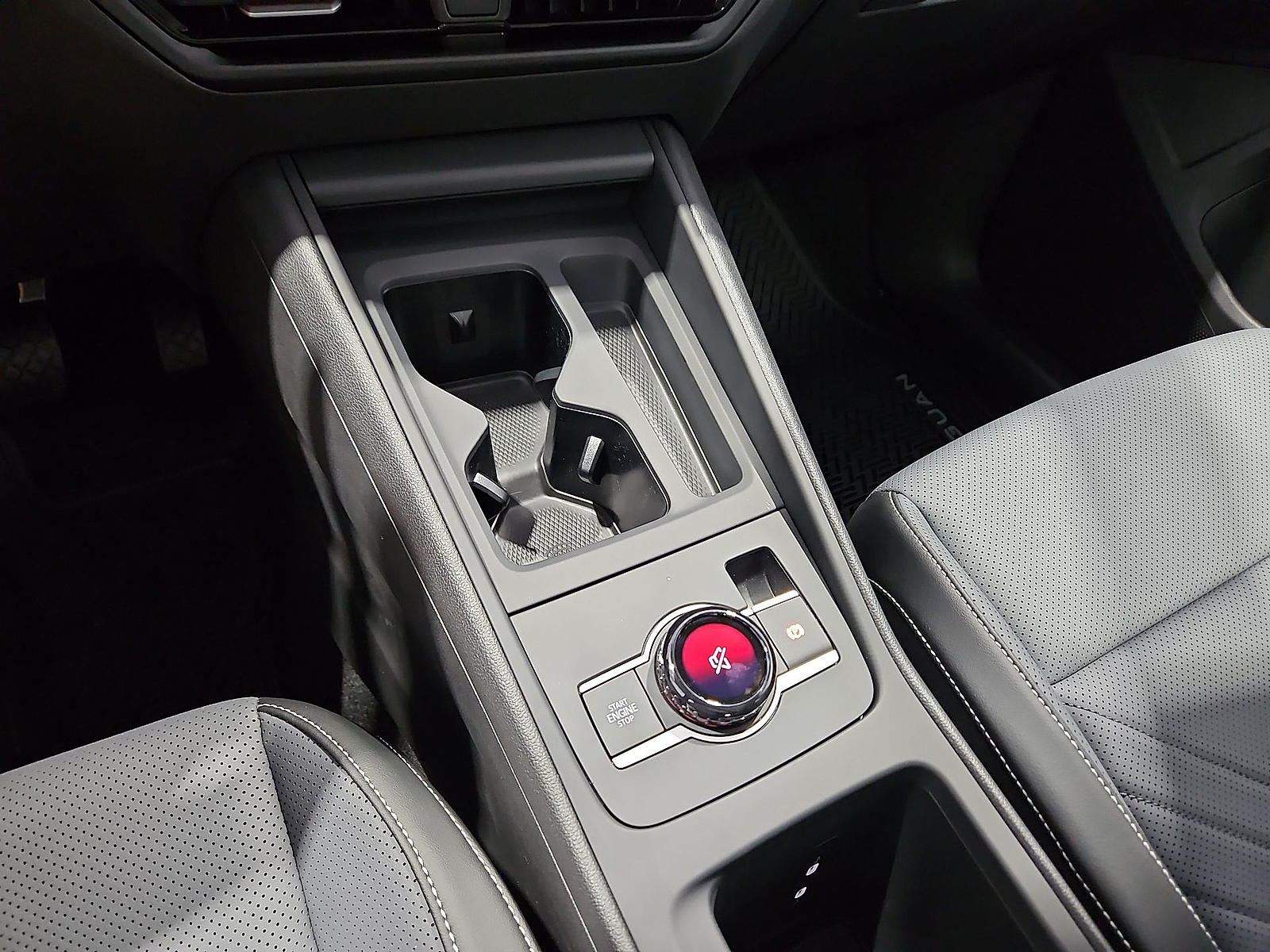 2026 Volkswagen Tiguan SE Platinum Gray Metallic at Street VW of Amarillo