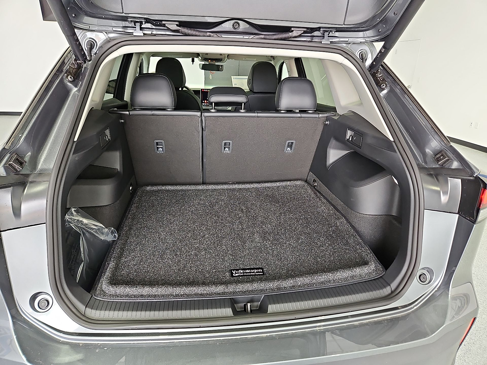 2026 Volkswagen Tiguan SE Platinum Gray Metallic at Street VW of Amarillo