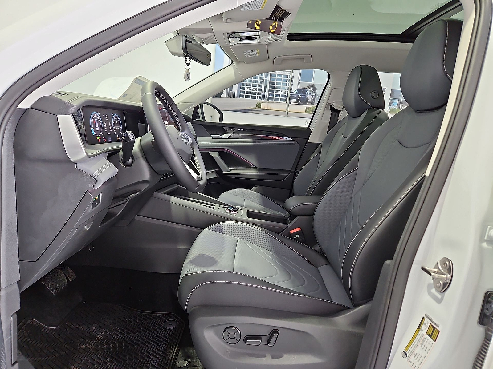 2026 Volkswagen Tiguan SE Pure White at Street VW of Amarillo
