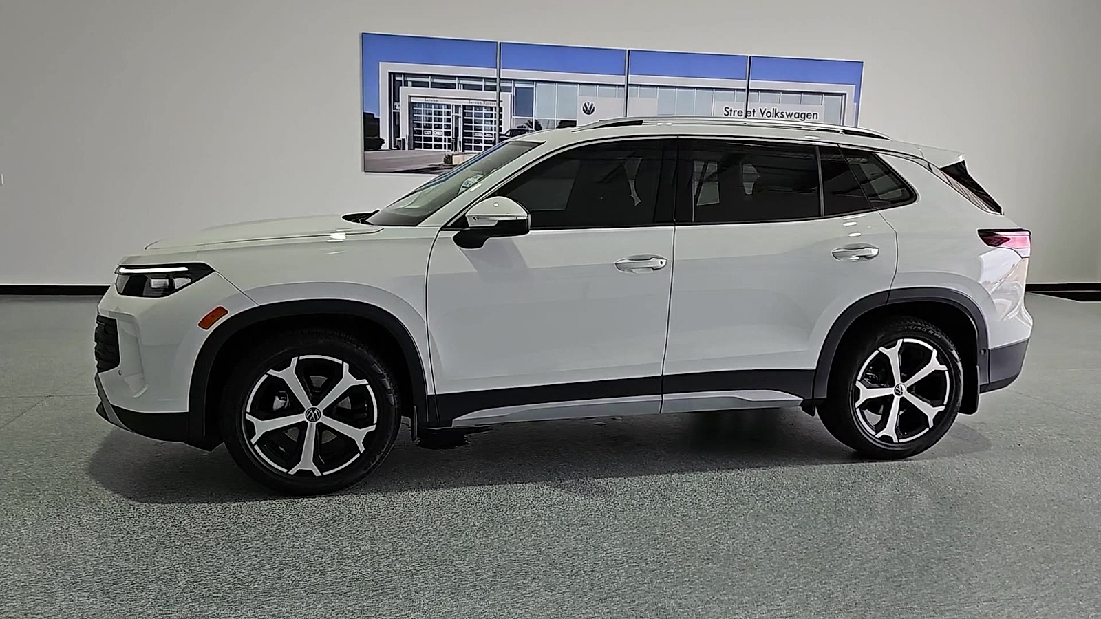 2026 Volkswagen Tiguan SE Pure White at Street VW of Amarillo