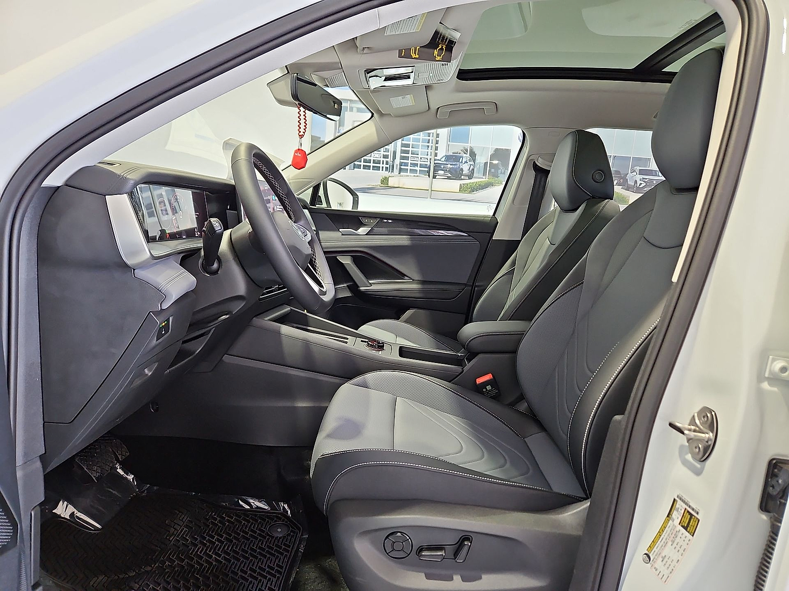 2026 Volkswagen Tiguan SE Pure White at Street VW of Amarillo
