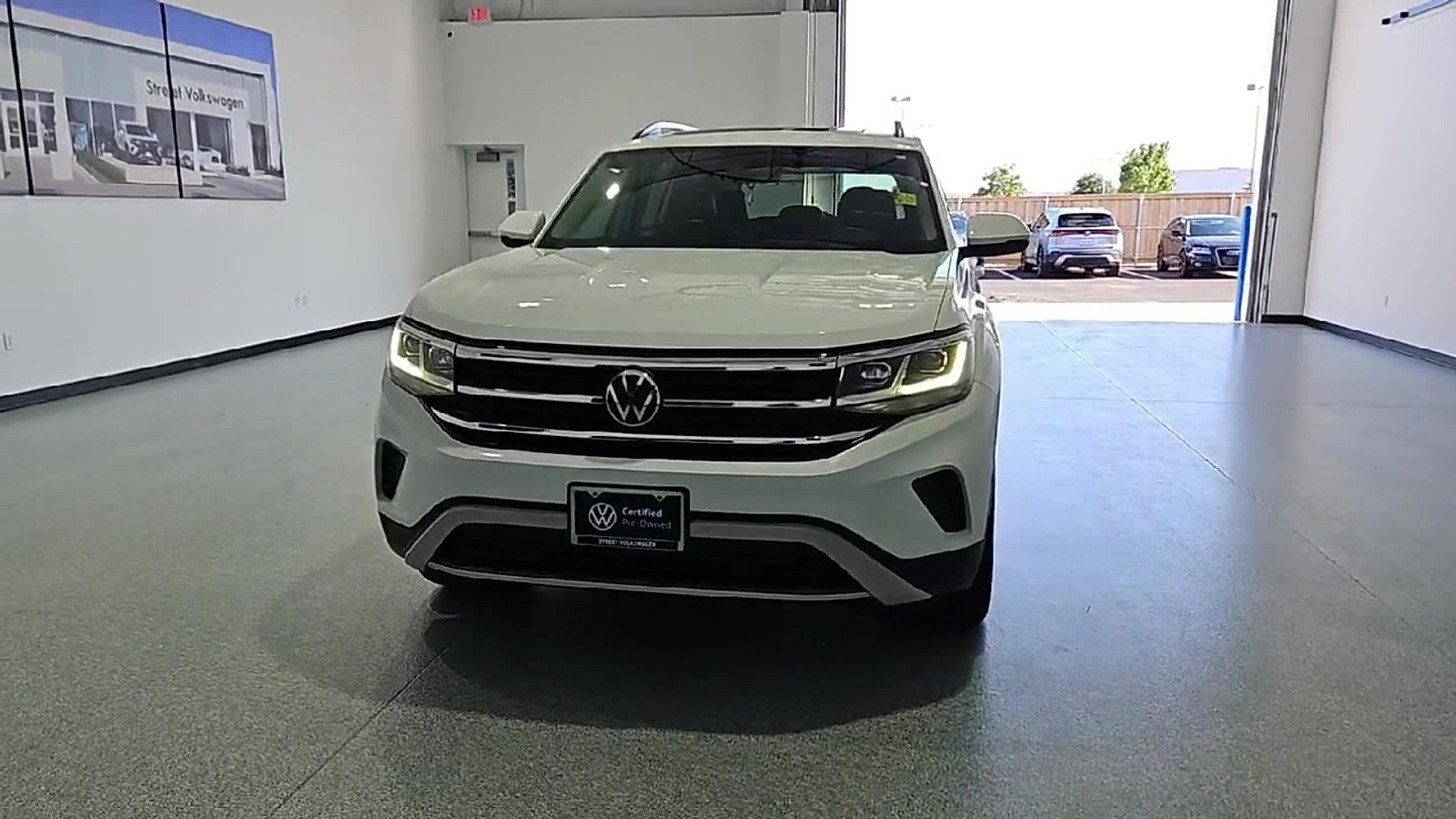 2023 Volkswagen Atlas 3.6L V6 SE w/Technology Pure White at Street VW of Amarillo