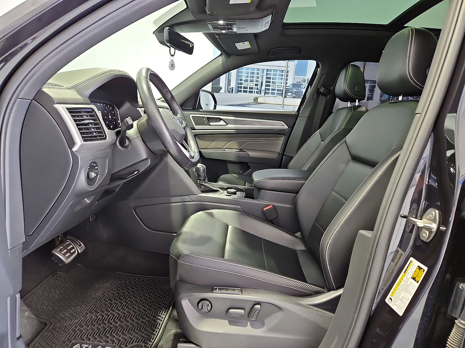 2022 Volkswagen Atlas Cross Sport 3.6L V6 SEL R-Line Deep Black at Street VW of Amarillo