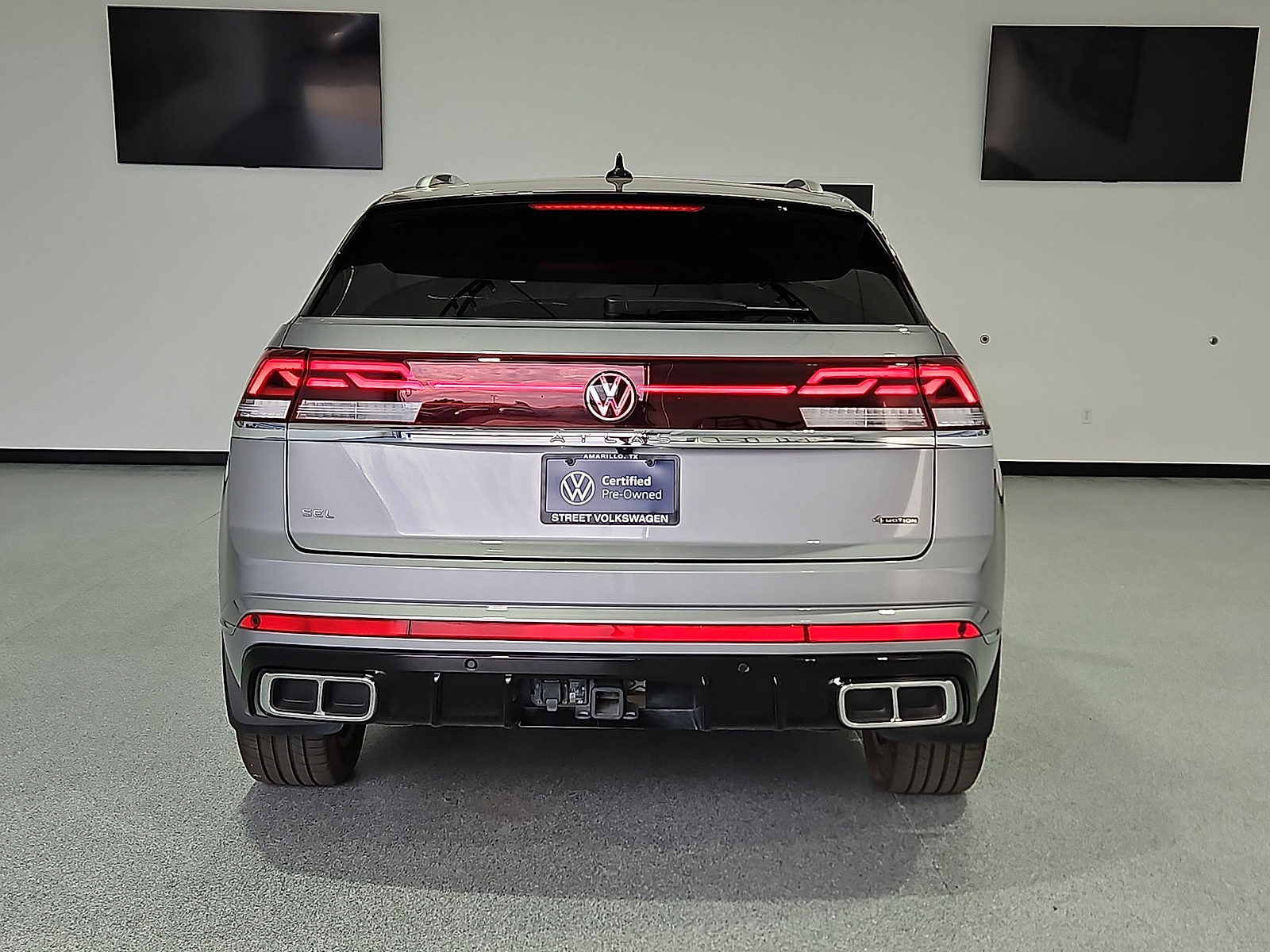 2024 Volkswagen Atlas Cross Sport 2.0T SEL R-Line Silver Mist Metallic at Street VW of Amarillo