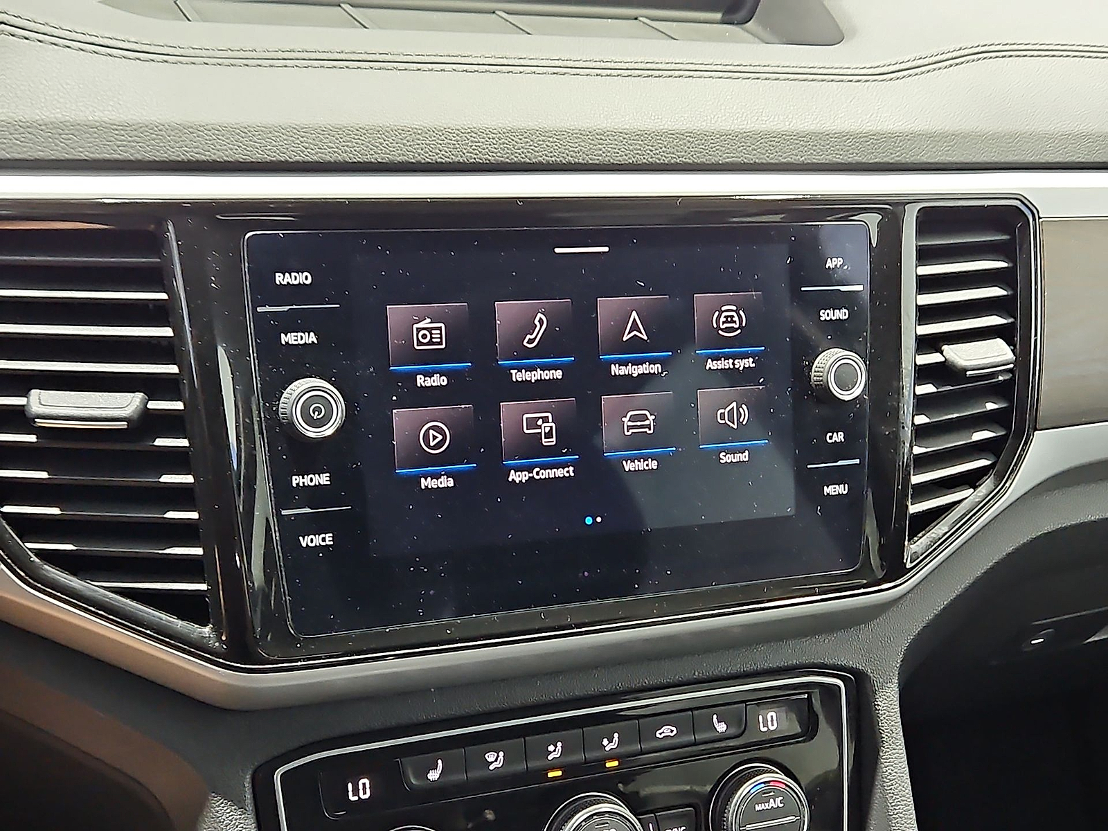 2023 Volkswagen Atlas 3.6L V6 SE w/Technology Deep Black at Street VW of Amarillo