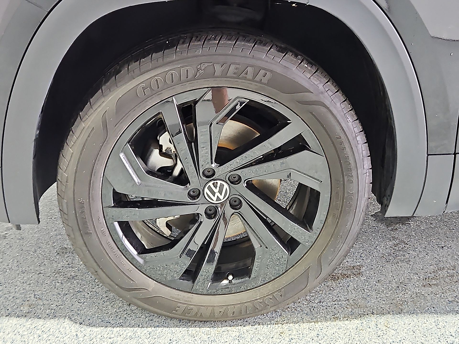 2023 Volkswagen Atlas 3.6L V6 SE w/Technology Deep Black at Street VW of Amarillo