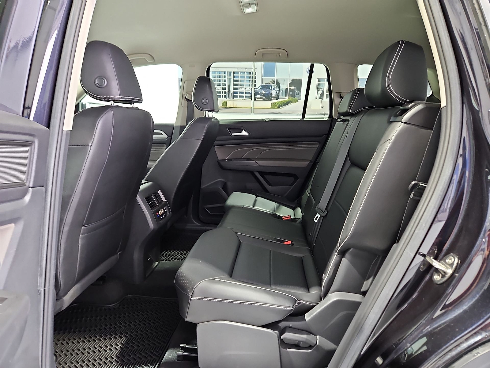 2023 Volkswagen Atlas 3.6L V6 SE w/Technology Deep Black at Street VW of Amarillo