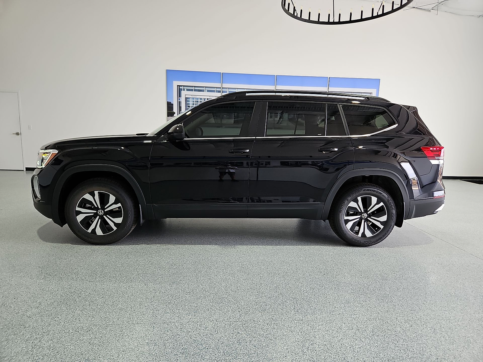 2026 Volkswagen Atlas SE Deep Black Pearl at Street VW of Amarillo