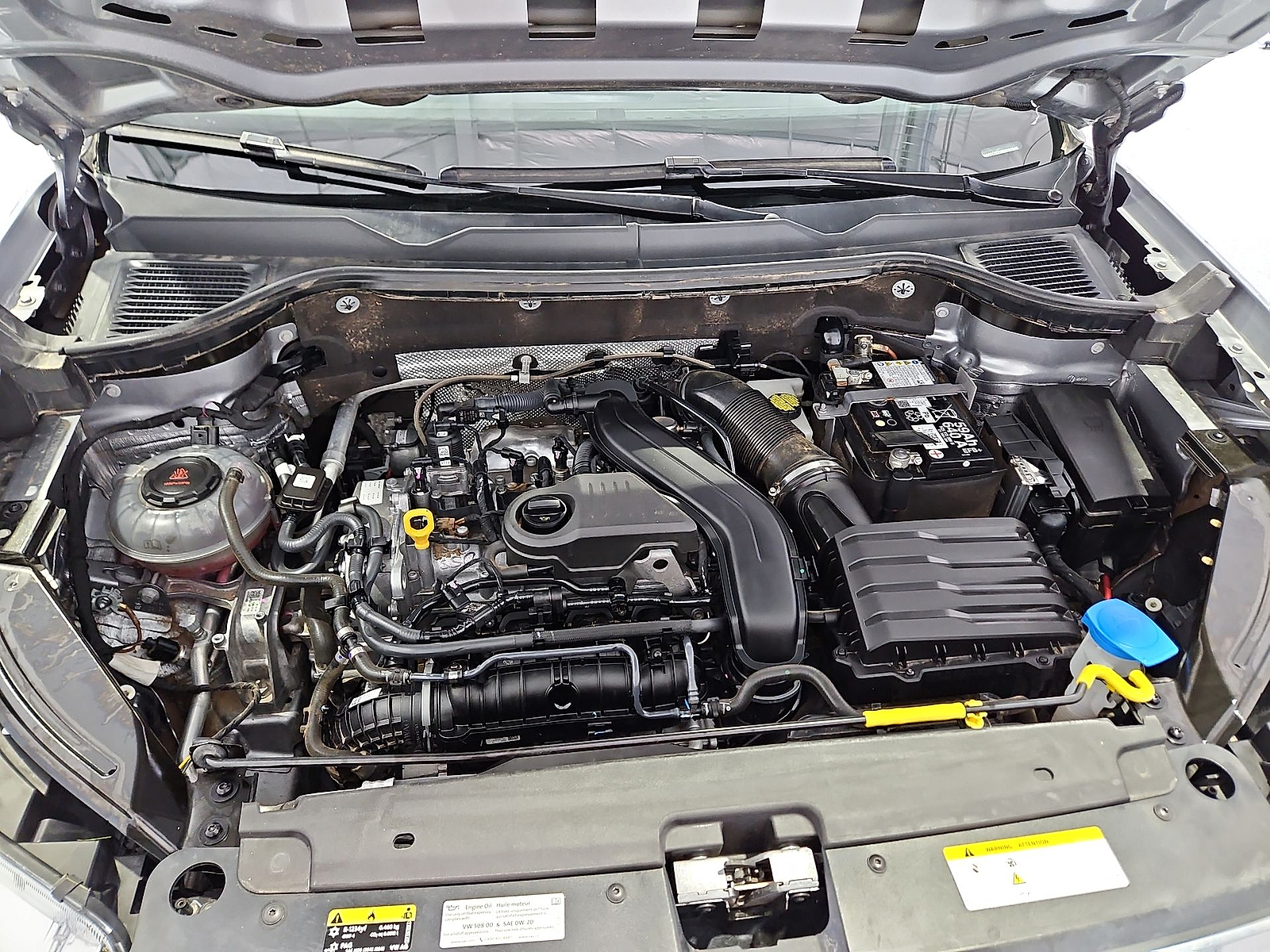 2024 Volkswagen Taos 1.5T SE Silver Metallic at Street VW of Amarillo
