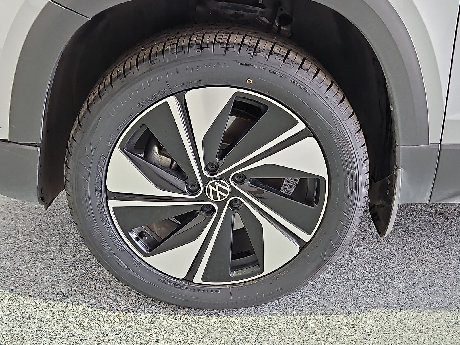 2024 Volkswagen Taos 1.5T SE Silver Metallic at Street VW of Amarillo