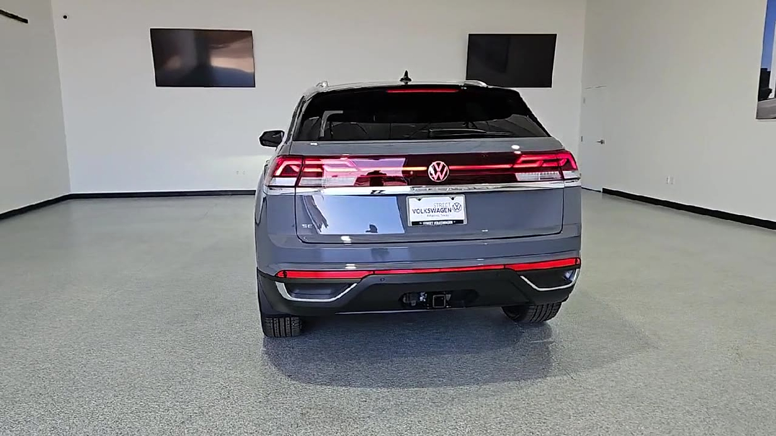 2026 Volkswagen Atlas Cross Sport photo 7 of 22