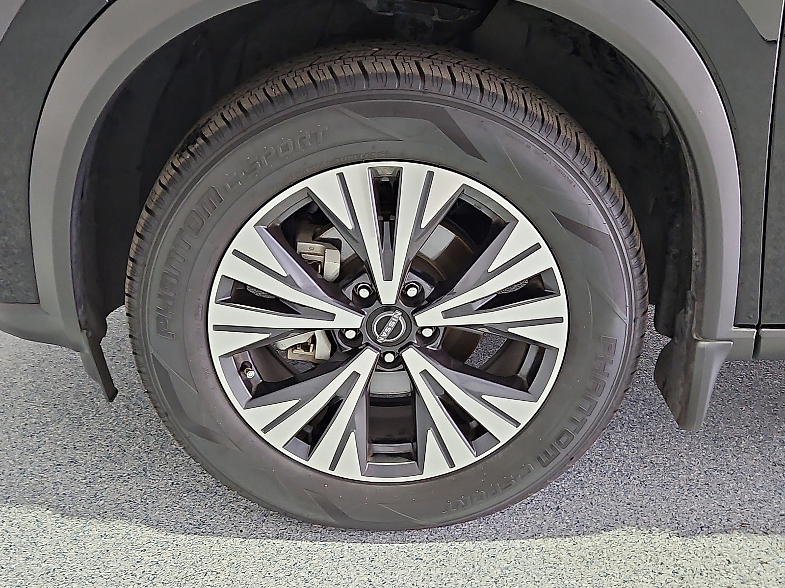 2023 Nissan Rogue SV FWD - 10