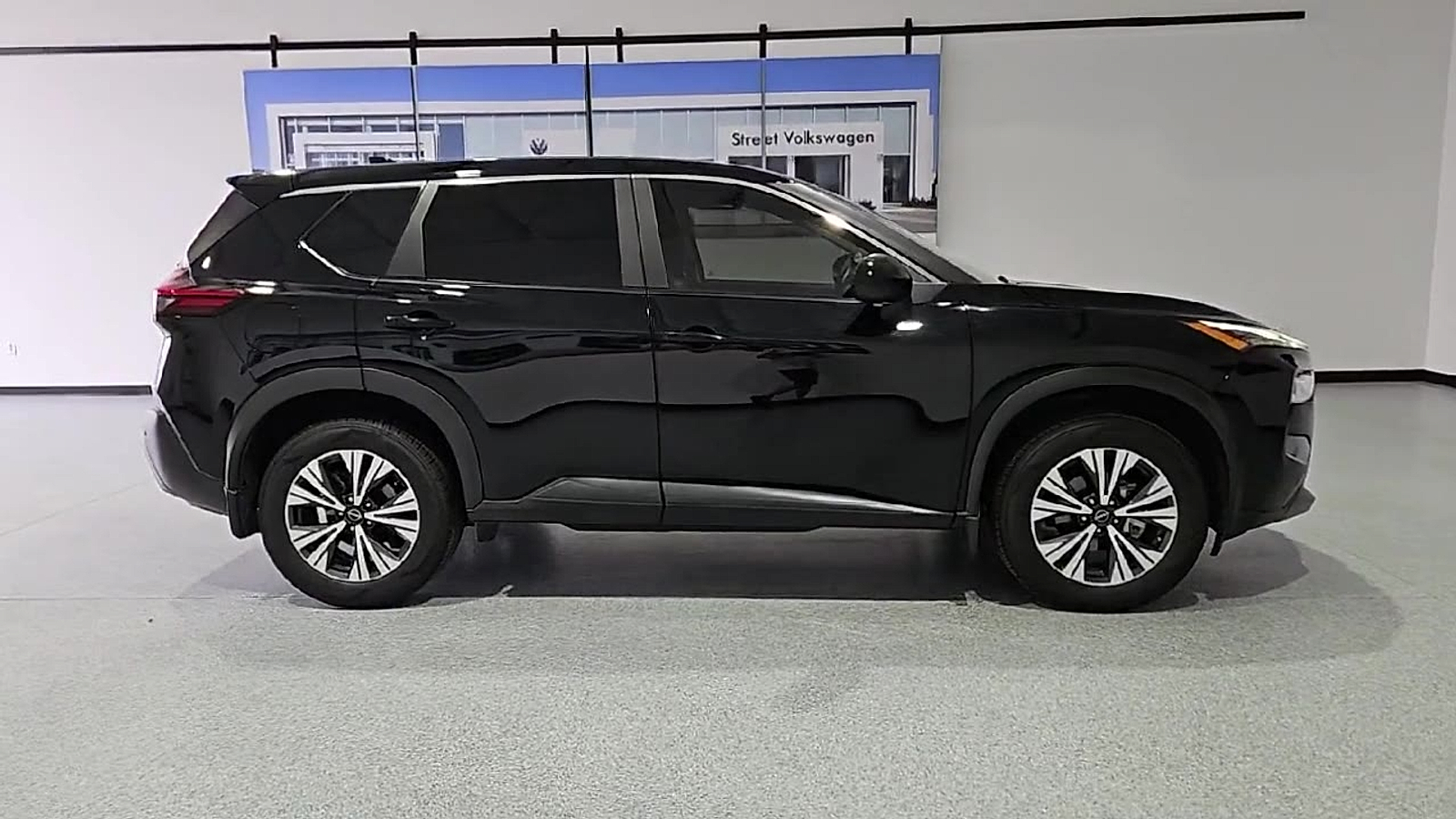 2023 Nissan Rogue SV FWD - 8