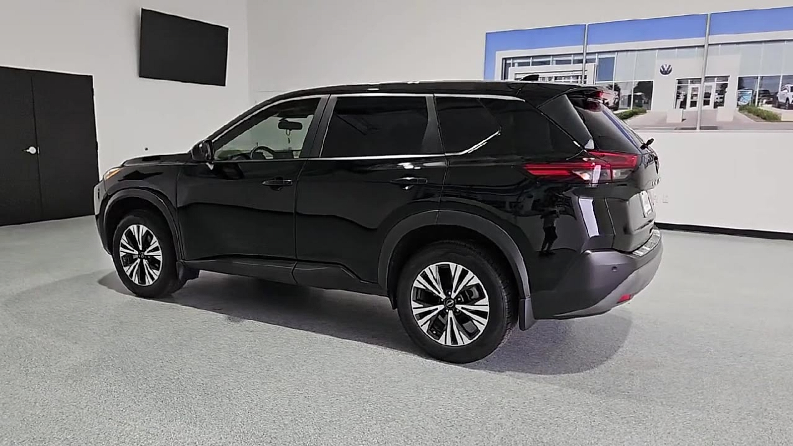 2023 Nissan Rogue SV FWD - 5