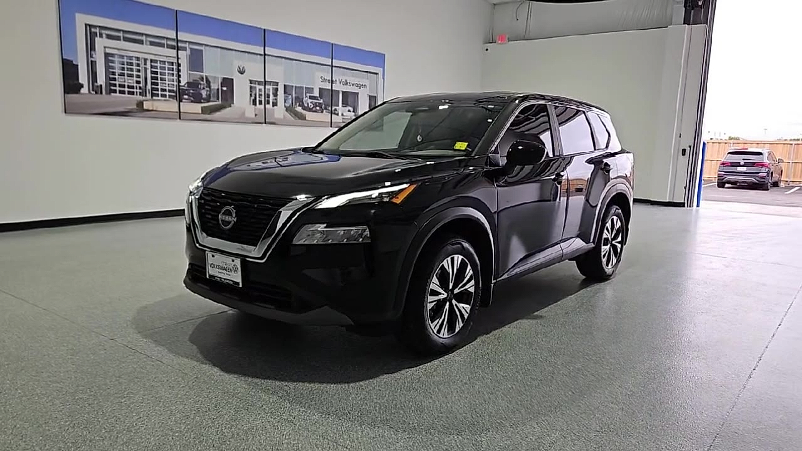2023 Nissan Rogue SV FWD - 3