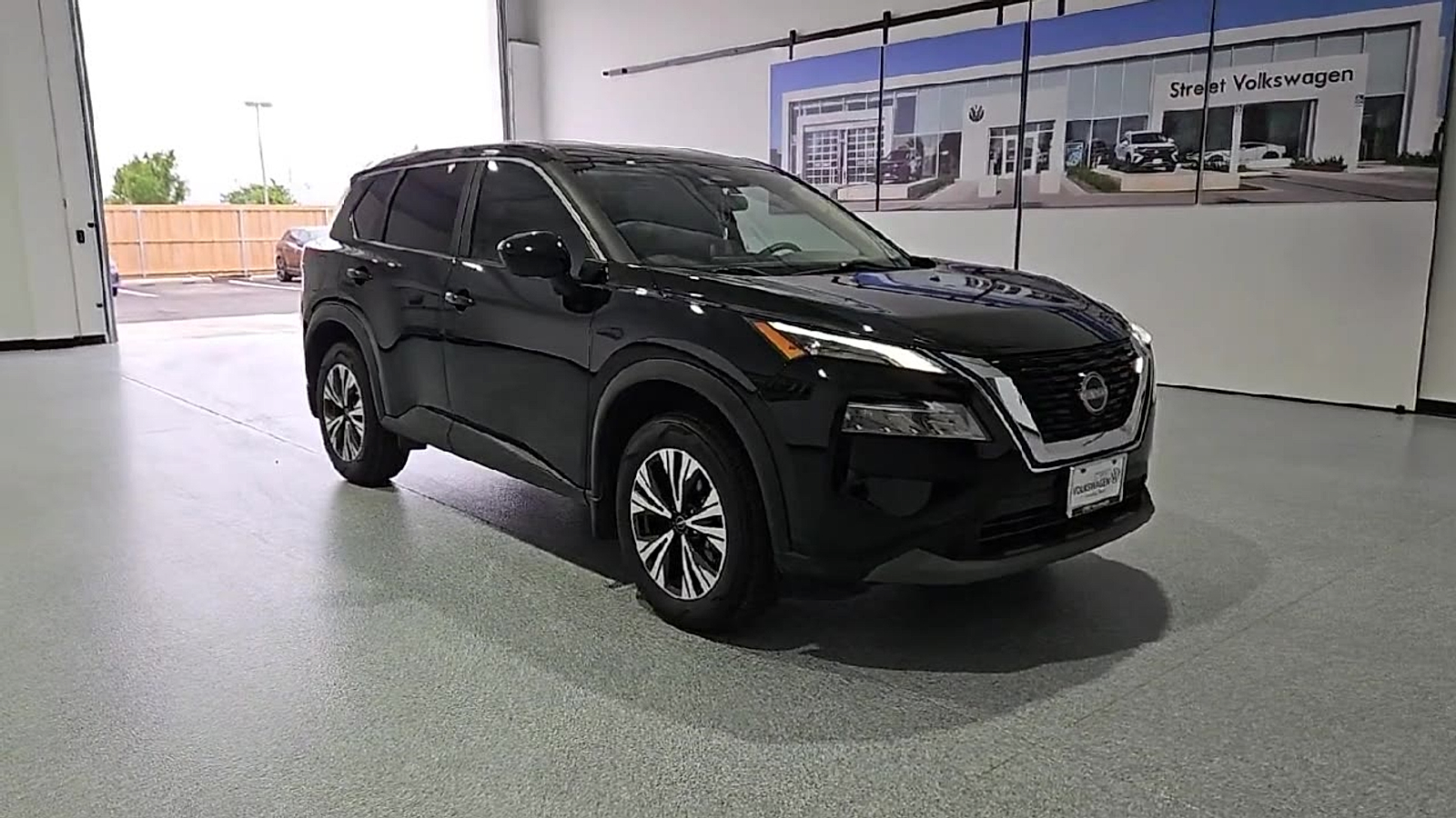 2023 Nissan Rogue SV FWD - 1