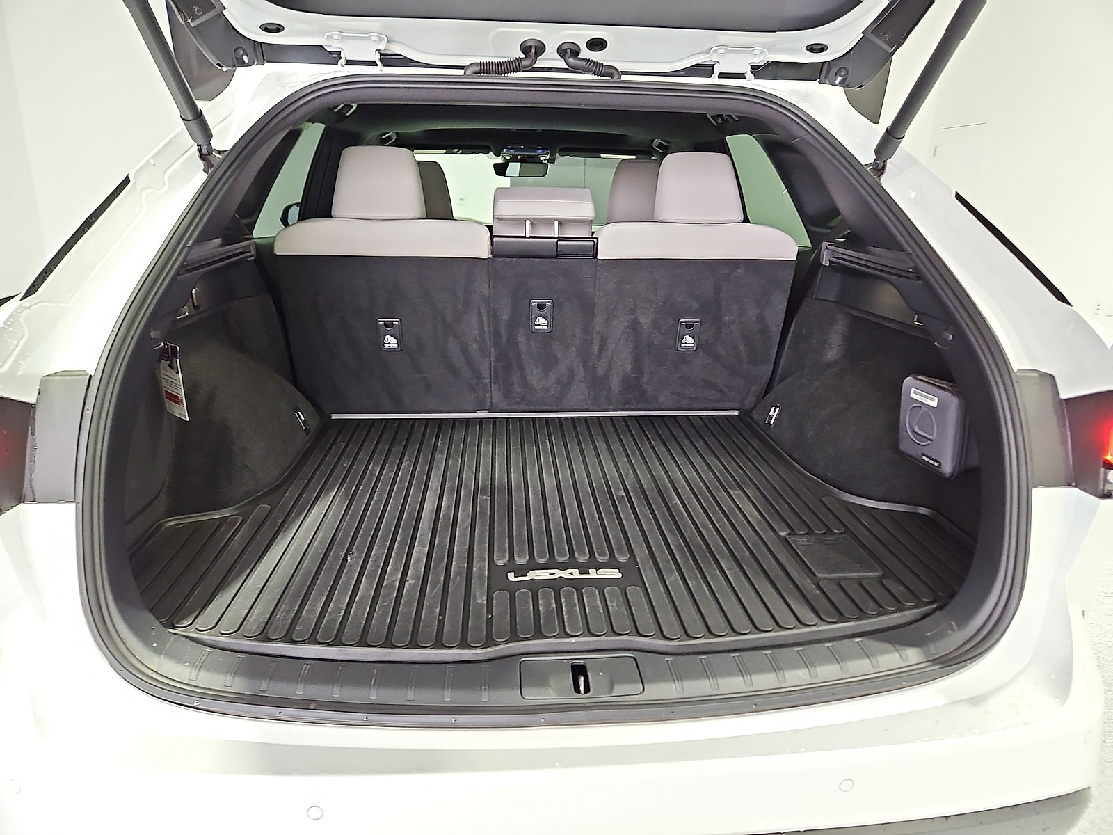 2025 Lexus RX 350h Premium - 11