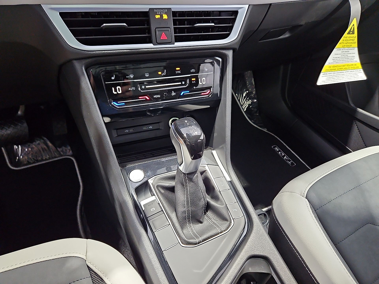 2026 Volkswagen Taos SE Pyrite Silver Metallic at Street VW of Amarillo
