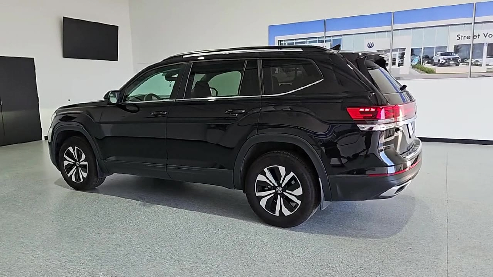 2026 Volkswagen Atlas SE - 5