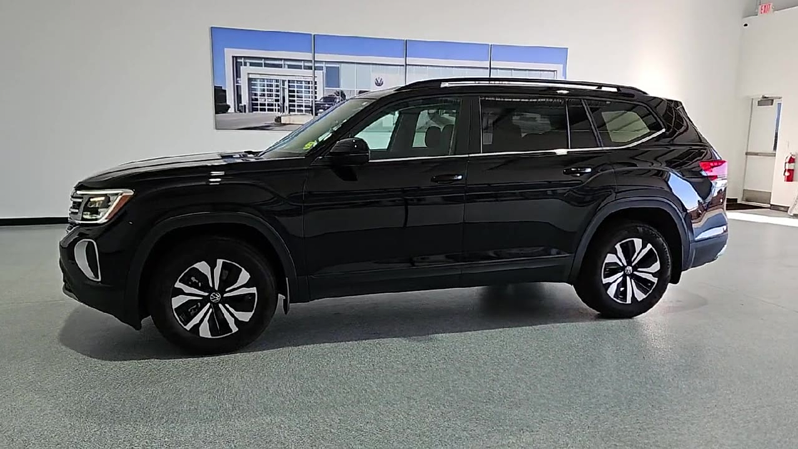 2026 Volkswagen Atlas SE - 4
