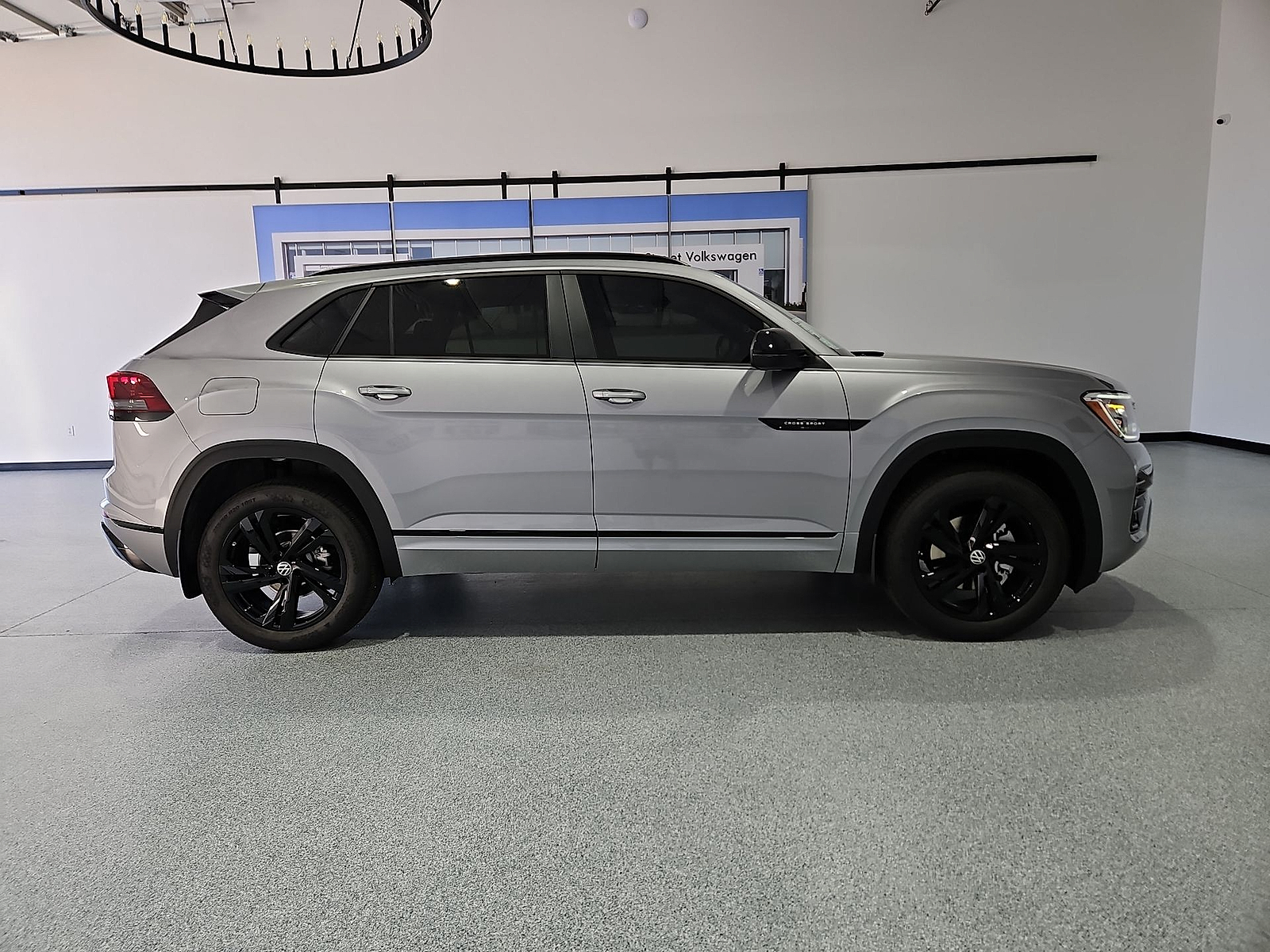 2026 Volkswagen Atlas Cross Sport photo 9 of 22