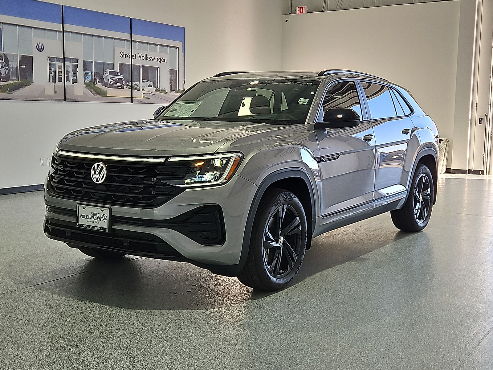2026 Volkswagen Atlas Cross Sport photo 4 of 22