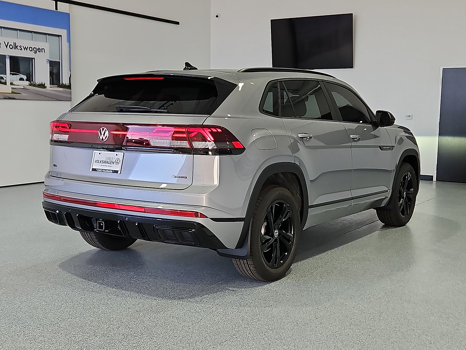 2026 Volkswagen Atlas Cross Sport photo 8 of 22