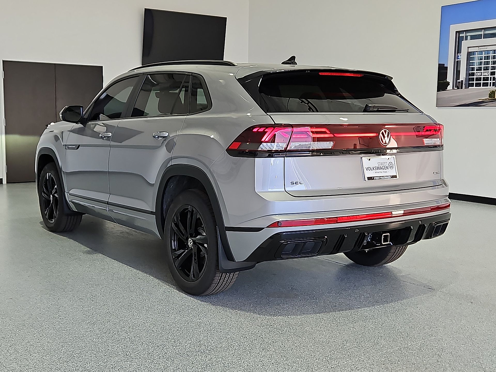 2026 Volkswagen Atlas Cross Sport photo 6 of 22