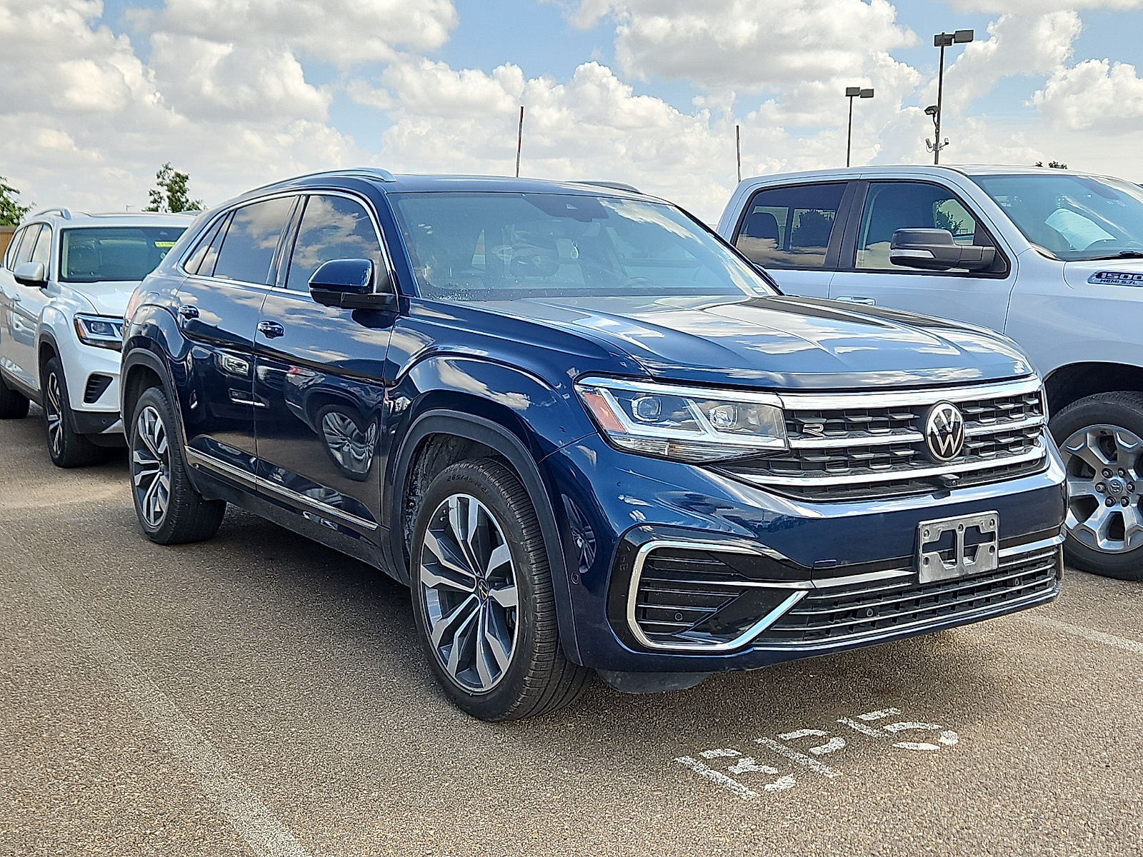 2023 Volkswagen Atlas Cross Sport 3.6L V6 SEL Premium R-Line - 1