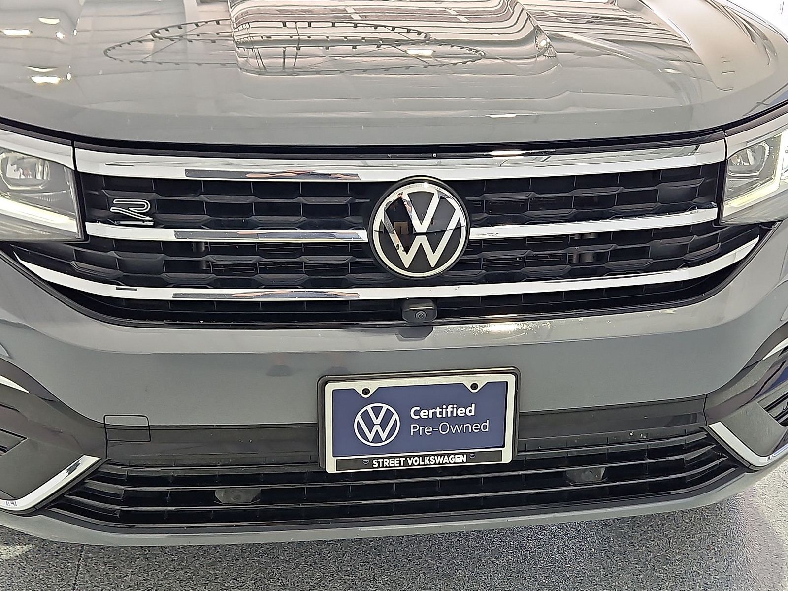 2023 Volkswagen Atlas Cross Sport 3.6L V6 SEL Premium R-Line - 9