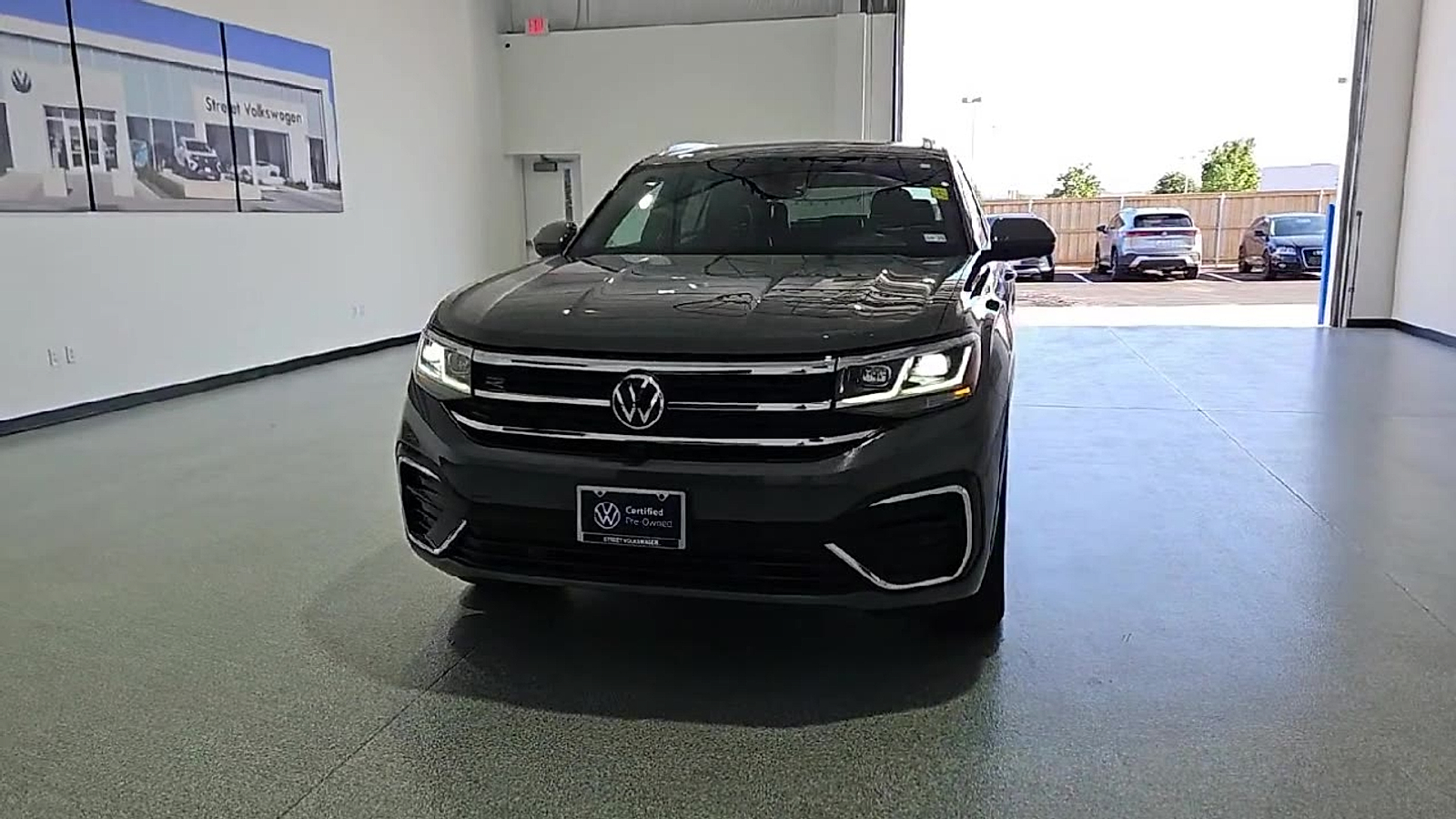 2023 Volkswagen Atlas Cross Sport 3.6L V6 SEL Premium R-Line - 2